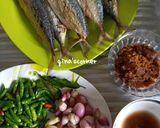 Foto langkah ke 1 dari resep Sambal setan ikan kembung rebus.