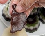 Foto langkah ke 10 dari resep Lapis Beras Pandan Coklat.