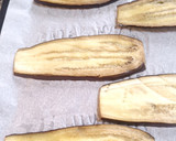 Foto del paso 3 de la receta: Berenjenas gratinadas rellenas con carne picada