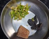A picture of step 5 of Sambhar with idli.