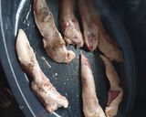 Une image de l'étape 1 de Aiguillettes de canard sauce forestière crémeuse.
