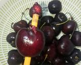 Hình bước làm 1 của món Mứt Cherry