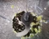 Foto del passaggio 2 della ricetta Pipe su crema di indivia