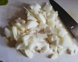 Foto del paso 1 de la receta: Pollo Arvejado con papitas fritas