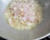 A picture of step 4 of White peas curry.