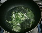 Foto langkah ke 1 dari resep Mie Tek tek ala Si Iboo Restu Utami Dewi.
