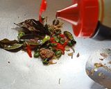 Foto langkah ke 4 dari resep Tumis Tempe Masak Kecap.