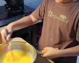 Foto langkah ke 2 dari resep Cake Caramel Sarang Semut.