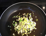 Foto del paso 1 de la receta: Arroz 🍚 negro😜