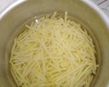 Foto langkah ke 1 dari resep Kentang pedas asam manis.