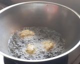 A picture of step 5 of Kara vadai.