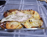 Foto del paso 2 de la receta: Merluza con patatas al horno