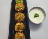 A picture of step 7 of Sabudana Vada.