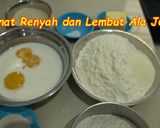 Foto langkah ke 1 dari resep Donat lembut dan renyah ala Jco.