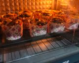Foto langkah ke 7 dari resep Choco Banana Muffin.