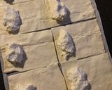 Zöldfűszeres sajtkrémes párna recept fázis 3 fotója