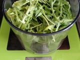 Soltero vegano de pesto de albahaca