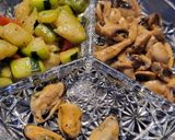 Foto del paso 4 de la receta Plumas con langostinos, almejas y verduritas