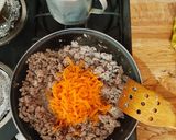Foto del paso 1 de la receta: Tacos dorados de carne molida y papa