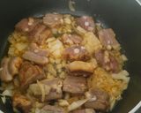 Foto del paso 2 de la receta: Patatas Guisadas con Costilla en Adobo