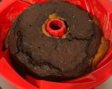 Foto del passaggio 5 della ricetta Ciambellone bicolor con zucca e cioccolato 🎃🍫