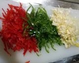 Foto langkah ke 2 dari resep Orak arik telur saus pedas gurih.
