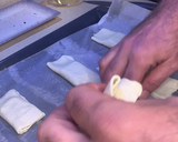 Foto del paso 4 de la receta: Napolitanas de chocolate con almendras