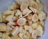 Foto del paso 2 de la receta: Ensalada de frutas de estación 🍊🍓🍎🍌