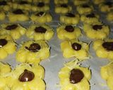 Foto langkah ke 4 dari resep 🍪👍Thumbprint cookies.