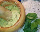 Foto del paso 1 de la receta: Pechugas de pollo al parmesano con salsa de mostaza y albahaca