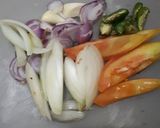 Foto langkah ke 1 dari resep Tumis Pindang Tongkol Saus Tiram.