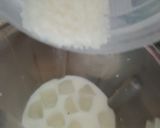 A picture of step 1 of Apricot and banana shake.