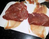 Foto del paso 3 de la receta: Escalopines envueltos en crudo con salvia y cachaca