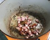 Une image de l'étape 9 de Rôti de cerf mariné, lard et carottes.