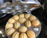 Фото кроку 4 до Орешки со сгущёнкой и грецкими орехами.