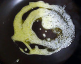 Foto del paso 6 de la receta: Choquitos garrapiñados en su tinta con Ali oli de ajos y romero