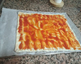Foto del paso 2 de la receta: Pizza marinera en masa de hojaldre