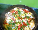 Hình bước làm 5 của món Trứng cút chiên sốt mắm tỏi