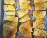 Foto del paso 3 de la receta: Pollo asado con salsa de humo a la barbacoa Maple Bourbon con patatas a las hierbas provenzales