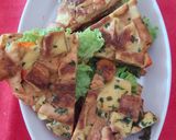 Foto langkah ke 5 dari resep Omelet Roti Tawar Isi.