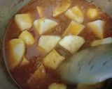 A picture of step 3 of Aloo matar with boiled eggs 🍛🍛🍛.