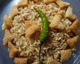A picture of step 4 of Poha Namkeen.