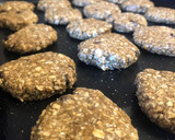 Foto del paso 6 de la receta: Cookies de avena, coco y chips 💗
