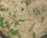 Foto del passaggio 2 della ricetta Risotto cacio e pere su cialda di parmigiano