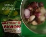 Foto langkah ke 1 dari resep Rawon instan.
