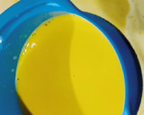A picture of step 4 of Mango custard.