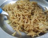 A picture of step 4 of Bambino/Vermicelli upma.
