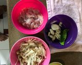 A picture of step 1 of Tom Kha Gai (Thai Coconut Chicken Soup).