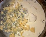 Foto del paso 2 de la receta: Capeletini a los 4 Quesos