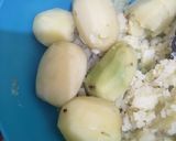 A picture of step 1 of Chicken & potato cutlets.